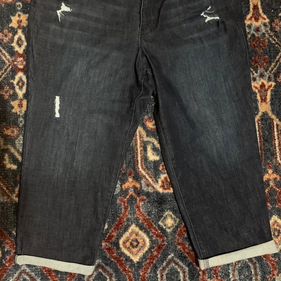 NWT Christopher and Banks Cropped Jeans - Picture 2 of 5